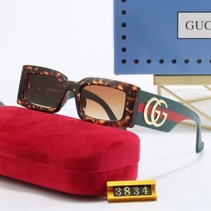 Gucci woman’s sunglasses